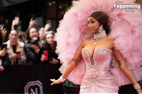 Cardi B Shows Off Her Big Boobs Leaving The Mark Hotel In New York (67 ...
