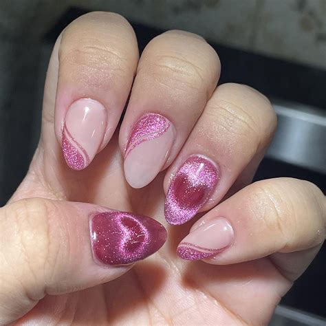 Beautiful Heart Cat Eye Nail Art: A Guide to Your next Obsession! – ND ...