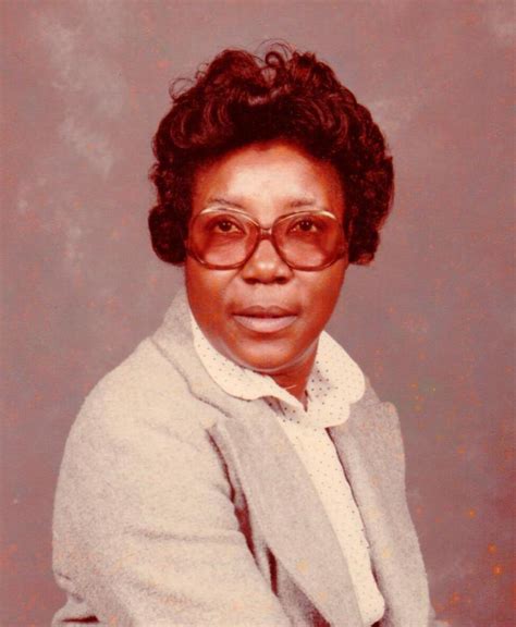 Eva M. Thomas | Beverly D. Cromartie Funeral Home Obituaries