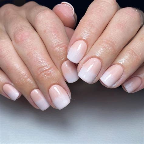French Ombré Nails Are a Romantic Twist on the Classic Manicure — See ...