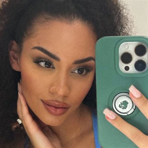 Calista Dyemin Kinney