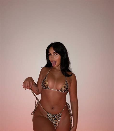 Claudia Tihan : r/bikinis