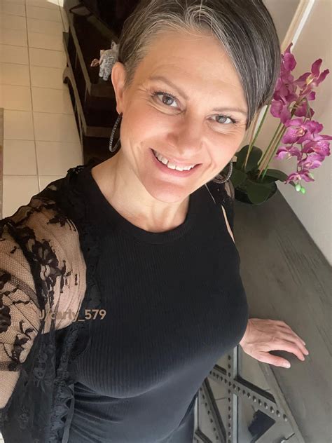 Curious Carly (u/Carly_579) - Reddit