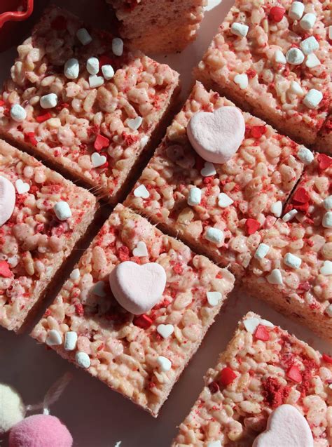 Valentine's Day Rice Krispie Treats - The Squeaky Mixer