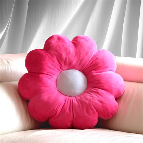 Amazon.com: Flower Shaped Pillow, Cute Decorative Throw Pillow with ...