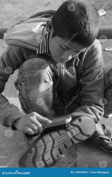 Young Shoe Shine Boy Does Shoe Polish Editorial Photography - Image of ...