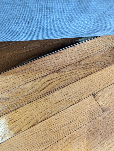 Water damage hardwood floor : r/Flooring