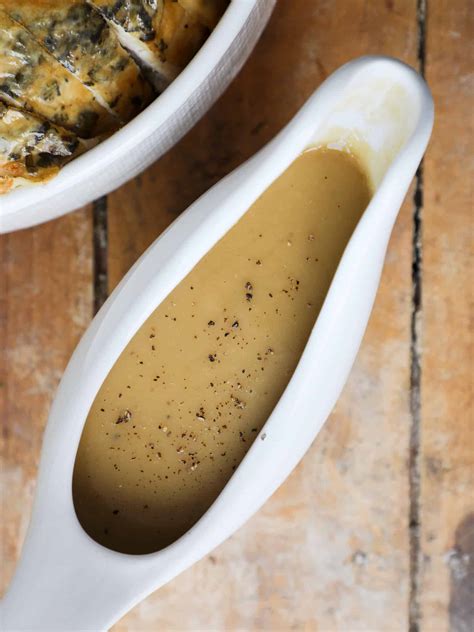 How to Make Gravy from Drippings - Chef Lindsey Farr