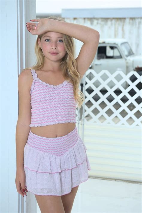 KatieJ Tween Karlie Embroidered Skirt in Baby Pink – Estilo Boutique