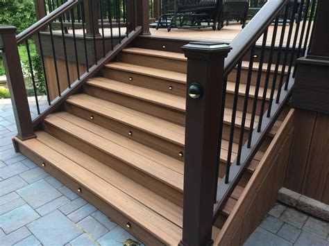 Composite Deck Stairs Ideas: Transforming Your Outdoor Space – Artourney
