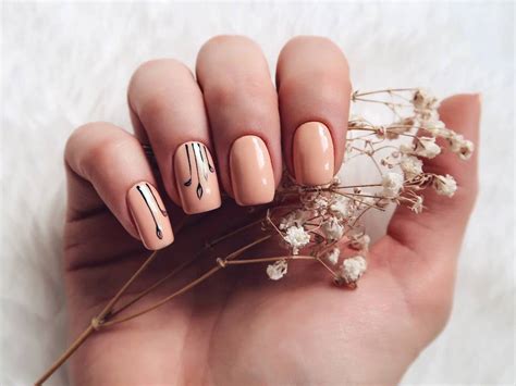 5 diseños elegantes de uñas cortas que transformarán tu look este 2025