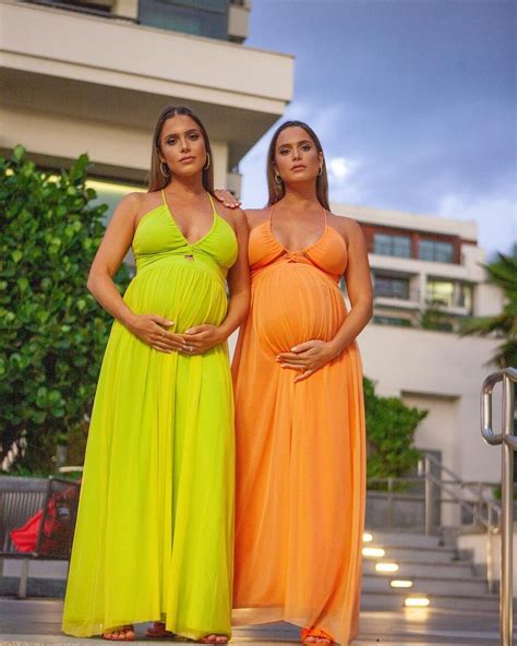 Bia e Branca Feres posam com looks parecidos e brincam: 'Quem é quem ...