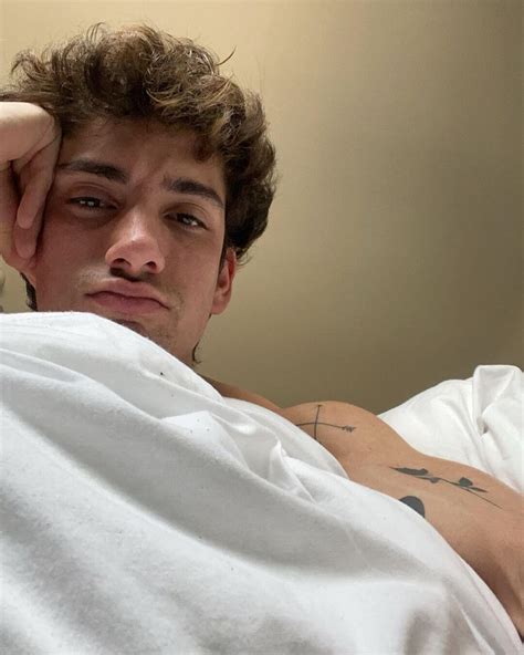 Da Amici a Onlyfans: l'evoluzione hot del ballerino Javier Rojas