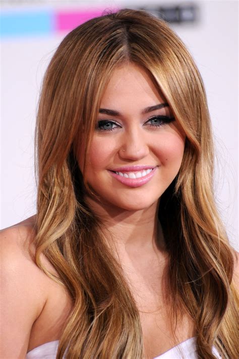 Picture of Miley Cyrus in American Music Awards: 2010 - miley_cyrus ...