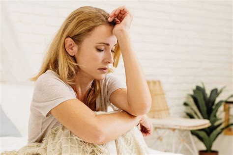 What Do Recurrent Night Fevers in Adults Often Indicate? Causes ...