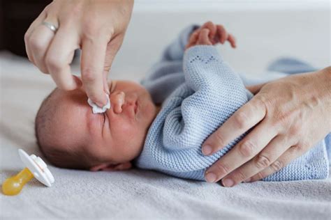 Mucus in Baby's Eyes: Treat Sticky Eye and Discharge - FamilyEducation