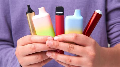 Doctors urge government to protect children from vaping - BBC Newsround