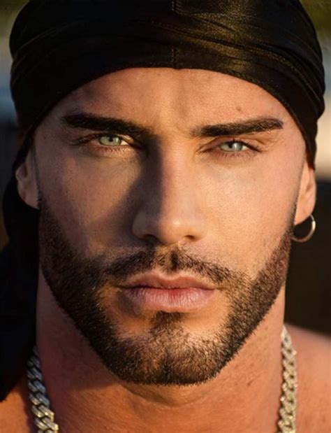 Pin by Dragons Heart on Art - People Aesthetic | Handsome bearded men ...