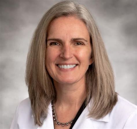 Joanna Bonsall headshot