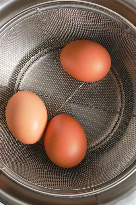 Steamed Hard-Boiled Eggs - Food Faith Fitness