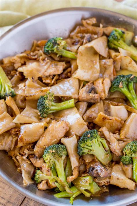 Pad See Ew Noodles at Clayton Cooper blog