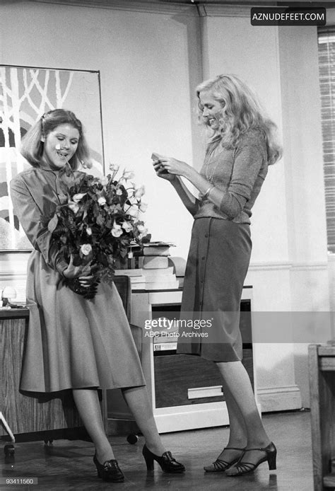 SHELLEY SMITH Feet - AZNudeFeet