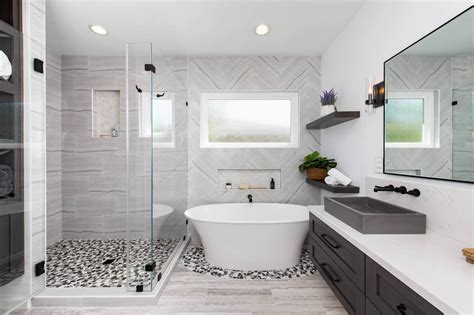 6 Walk-in Shower Remodeling Ideas to Elevate Your Bathroom Design | Sea Pointe
