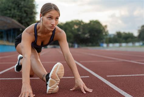 Average Human Running Speed: A Runner's Guide to Outpace the Pack