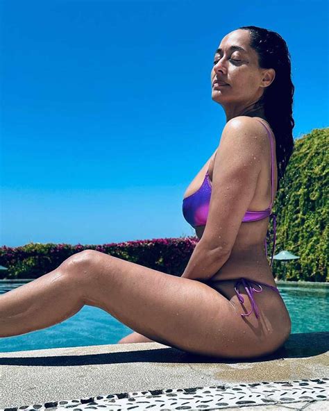 Tracee Ellis Ross, 51, Rocks Sexy Bikinis on Solo Vacation: PHOTOS