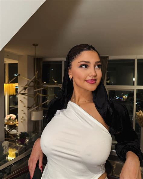 The Truth About Diva Flawless OnlyFans' Relationships - Truth or Fiction