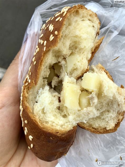 Пирожок сдобный Пекарня «У фонтана» с курицей и картошкой - «Для ...