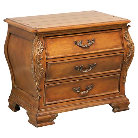 THOMASVILLE Chateau Provence French Country Nightstand Bedside Chest ...