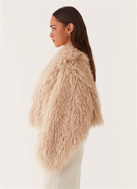 Virginia Cropped Faux Fur Jacket - Taupe – Peppermayo Canada
