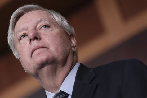 Lindsey Graham Blocks 'Harmful' Move to Replace Dianne Feinstein - Newsweek