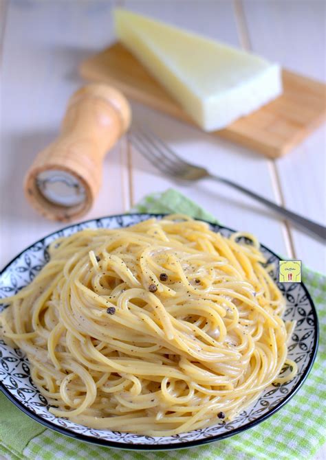 Spaghetti Cacio e Pepe irresistibile primo piatto cremosissimo