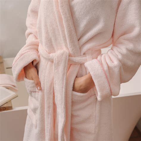 Accappatoio Da Donna In Cotone Idrofilo Morbido E Assorbente - Modello Corto Con Cappuccio E Tasche, Vestibilità Sopra Il Ginocchio, Perfetto Come Vestaglia Da Camera, Colore Daisy