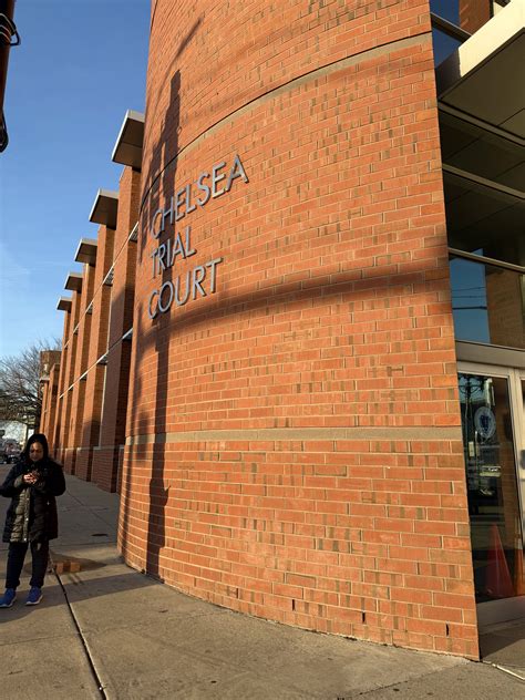 Off On A Tangent: Where to Eat at Chelsea Mass District Court