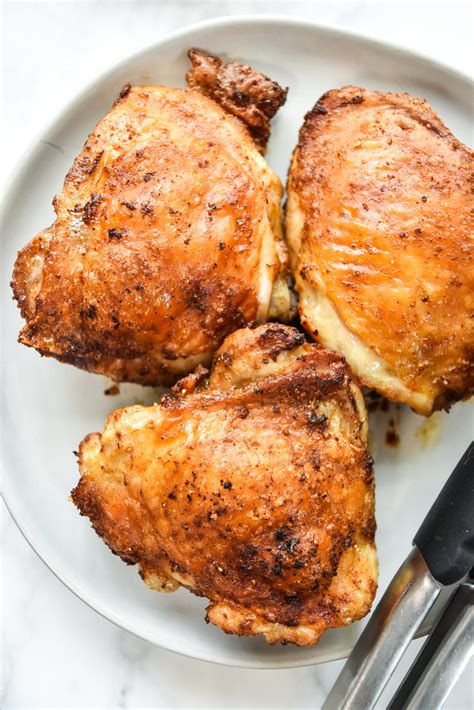 Perfectly Air-Fried Bone-in Chicken Thighs: A Simple & Delicious Recipe ...