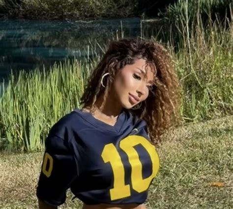 Sweetmuffiins Leaked Nude