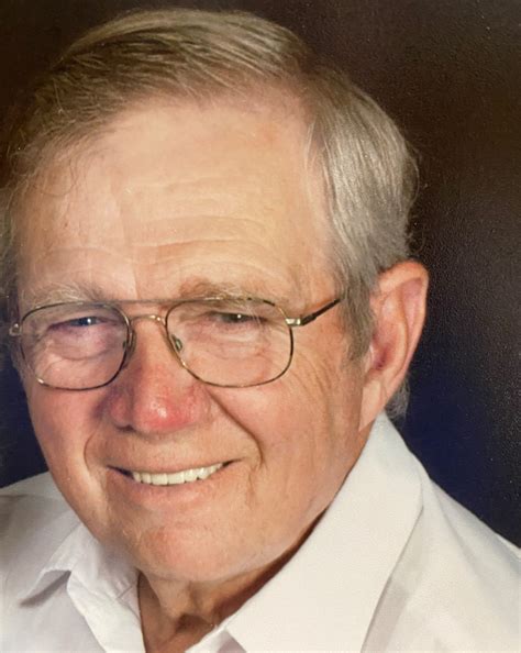 George E. Miller | Nasinec Funeral Home and Crematory