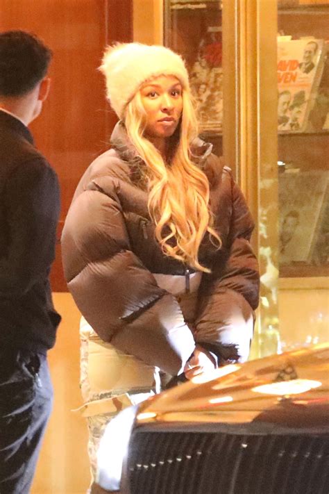 Savannah James - Leaving the Sunset Tower Hotel in West Hollywood 01/17/2023 • CelebMafia