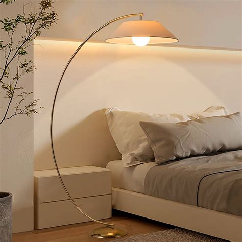 5+ Stylish Floor Lamps for Your Small Space – Vakkerlight