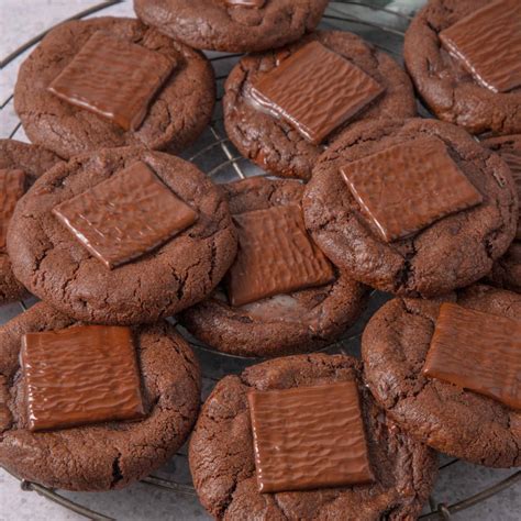 After Eight Cookies - The Baking Explorer