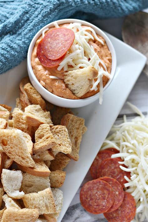 Crockpot Pizza Dip - 4 Sons 'R' Us