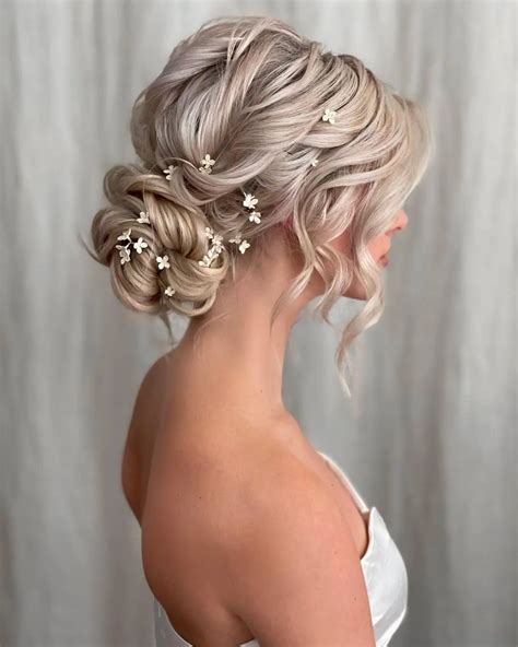 Classic Updo Hairstyles For Weddings