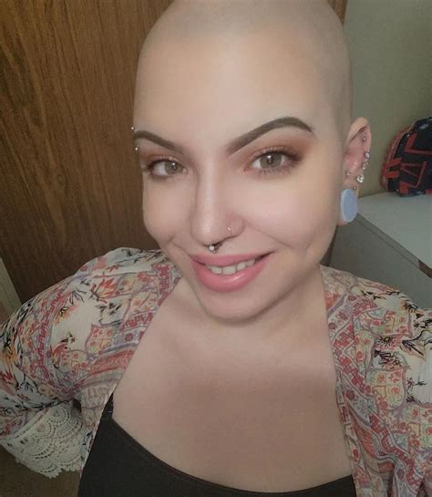 @theconservativelatinax on Instagram: “Morning” | Shaved head women ...
