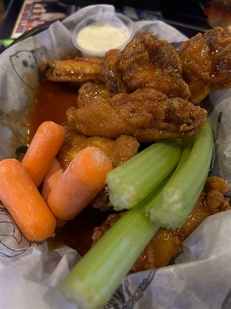 DINO'S SPORTS LOUNGE, Latrobe - 3883 State Route 30 - Menu, Prices ...