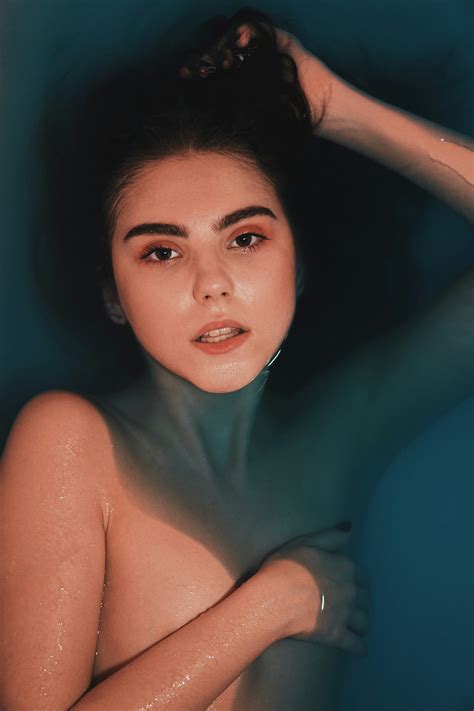 Sexy Girl Without Clothes Pictures | Download Free Images on Unsplash