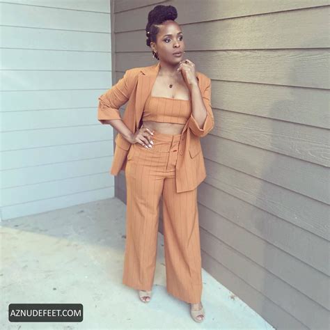 BRITTANY L. SMITH Feet - AZNudeFeet