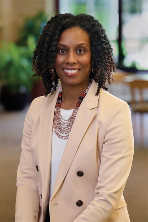 Nicole James Gilchrist ’03 named new chair of Mitchell Hamline board of ...